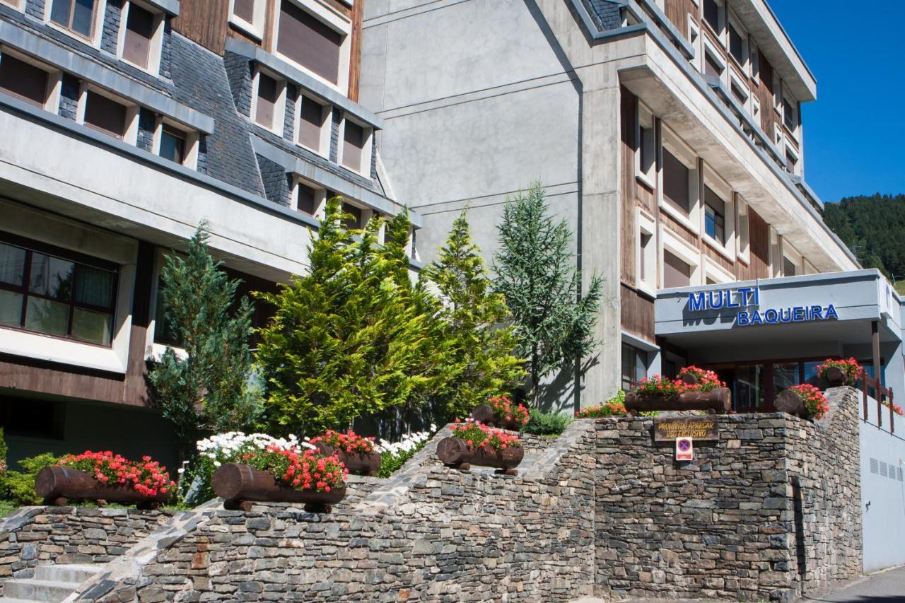 Apartamentos Multibaqueira Бакейра-Берет Екстериор снимка